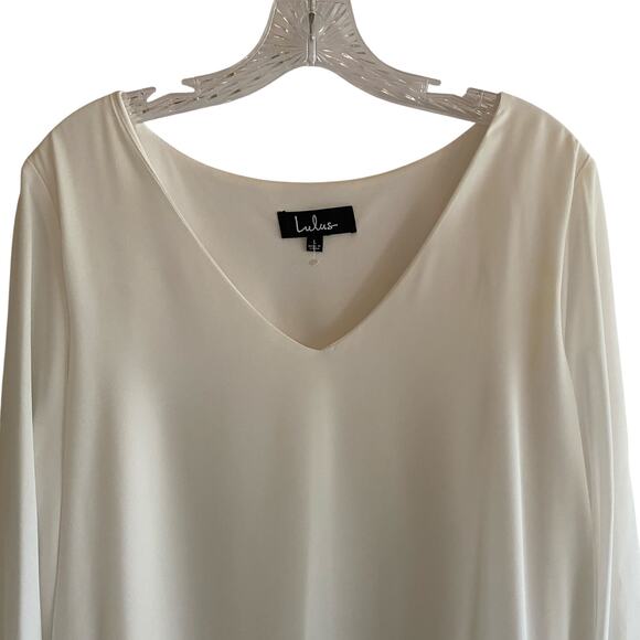 Lulu's Short Dress Large Slit Sleeves V-Neck Lined Creamy White Minimalist - Picture 4 of 13